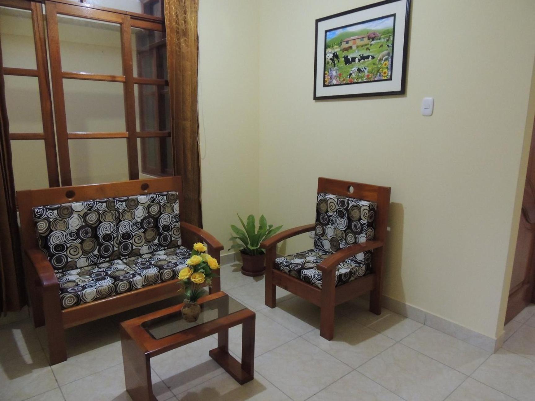 Hospedaje "Los Quetzales De Oxapampa" מראה חיצוני תמונה